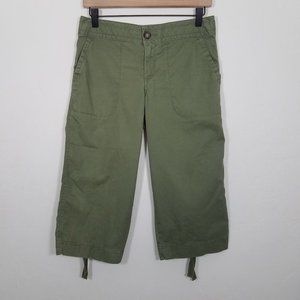 Banana Republic Olive Green Capri Pant Size 2